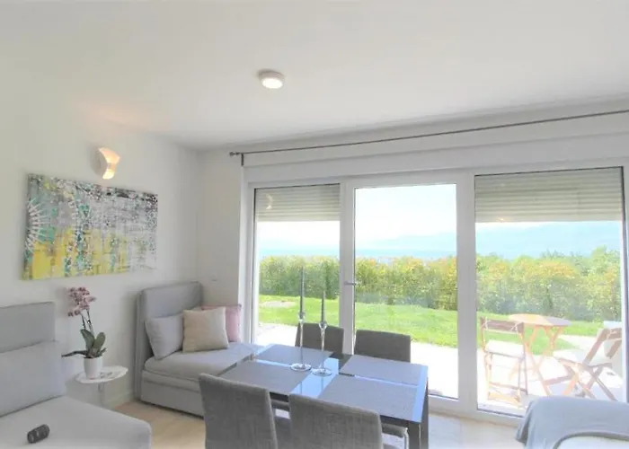 Studio Apartment Miramare